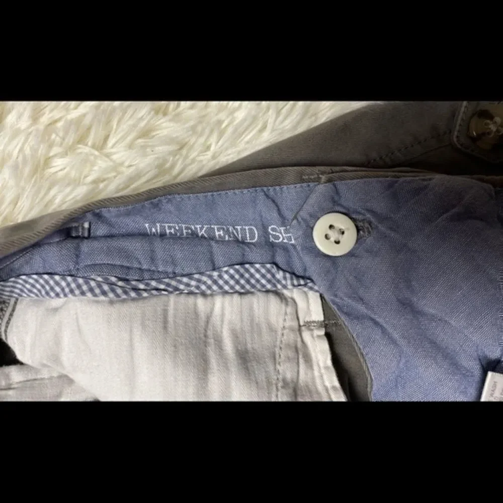 Women’s Gray Banana Republic Stretch Shorts size 4